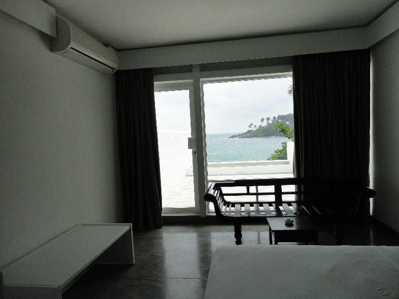 Tangalle Bay Hotel Exterior photo